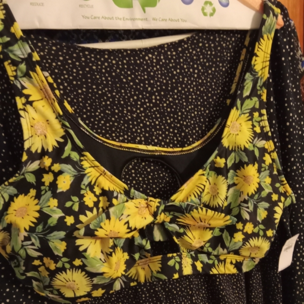Swim top XL - 2 for $12 nwt